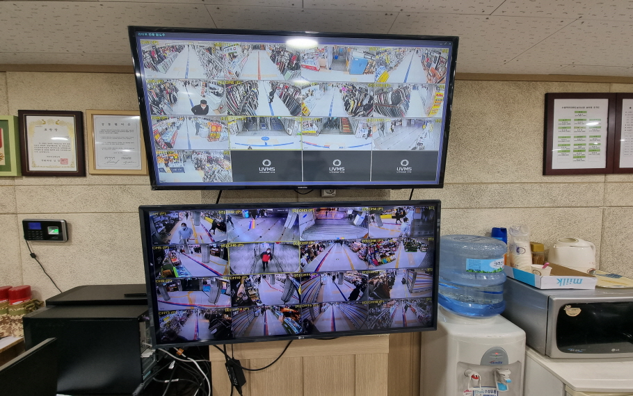 [시공사례] 경기도 수원시 수원역 역전지하도상가 시장 CCTV 구매 및 설치